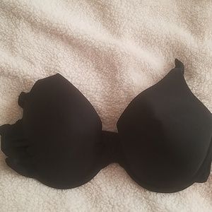 GUC black bra